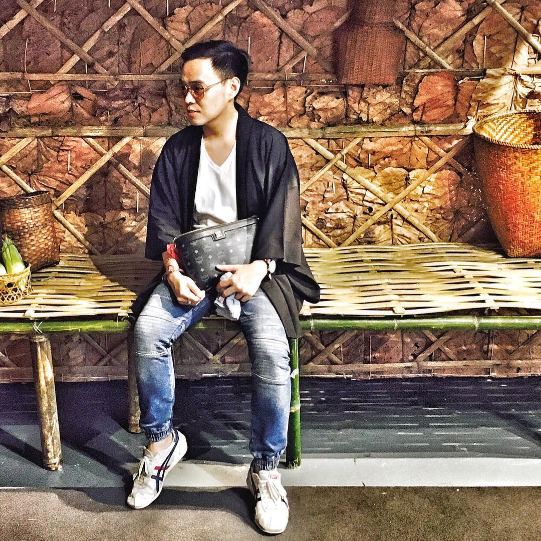 Customer wearing Sumo Vintage